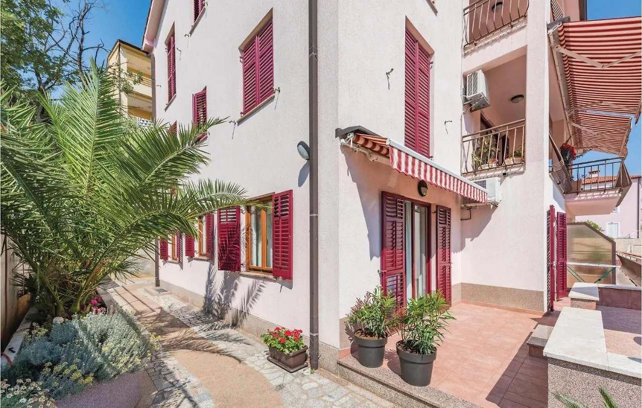 Gorgeous Apartment In Rabac With Kitchen