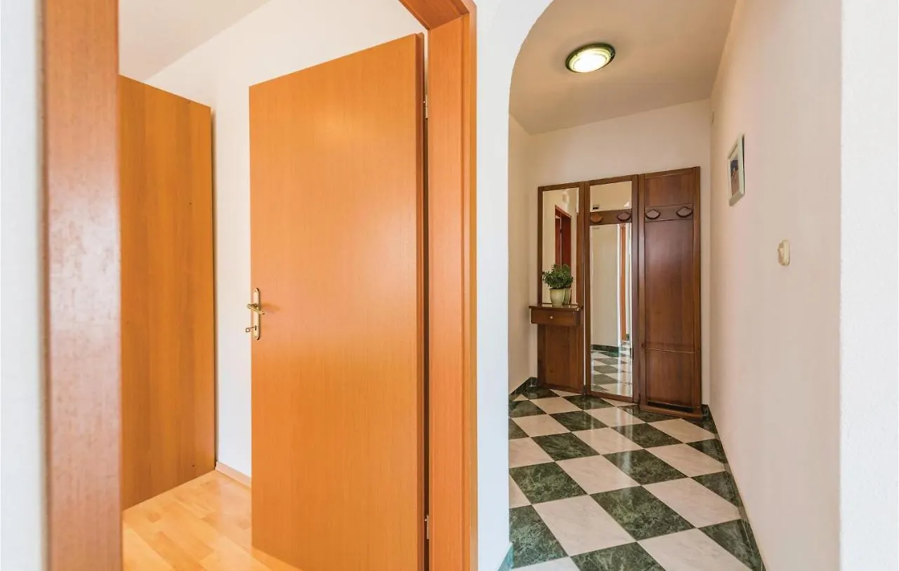 Gorgeous Apartment In Rabac With Kitchen