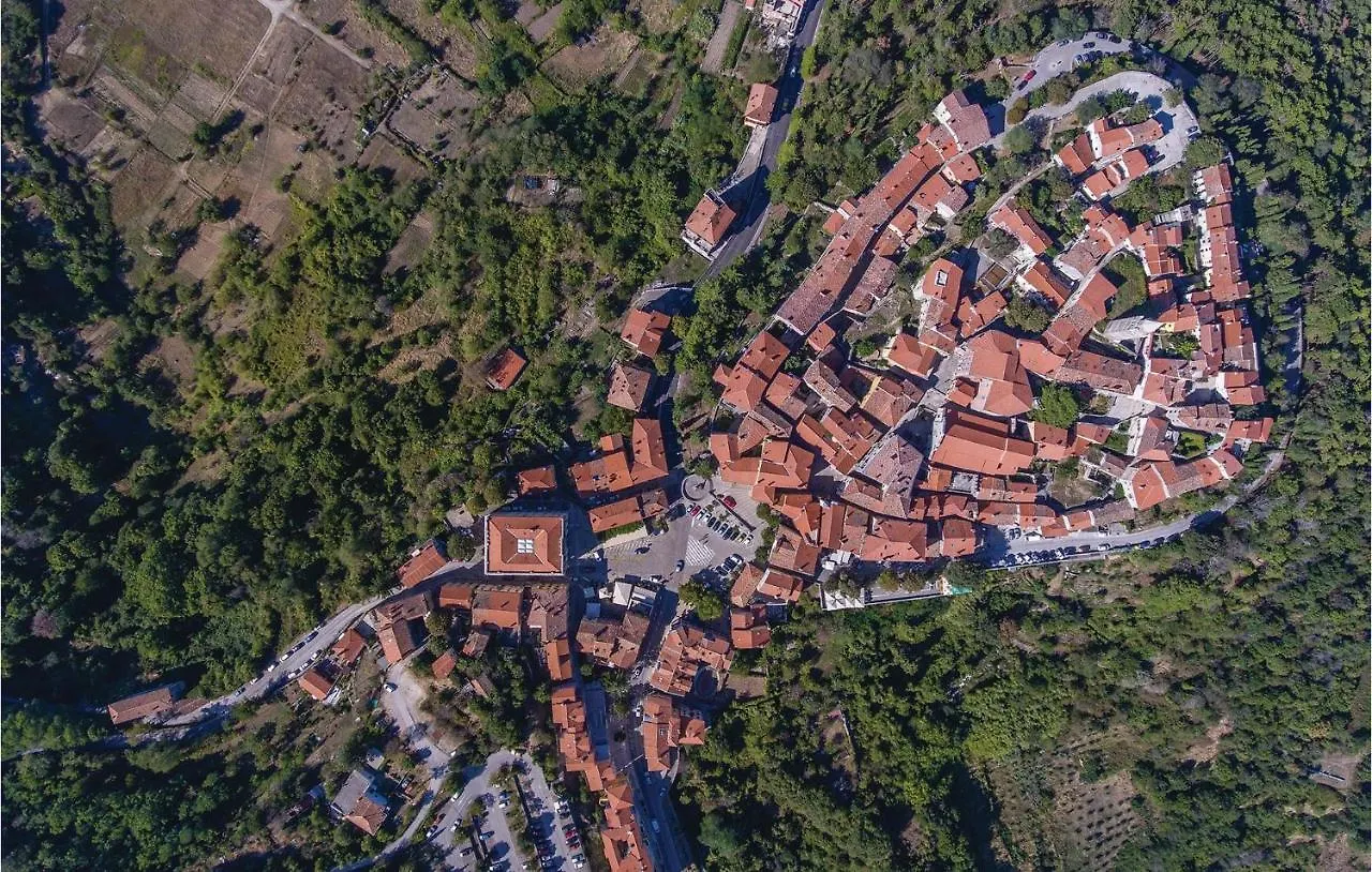 Gorgeous Apartment In Rabac With Kitchen
