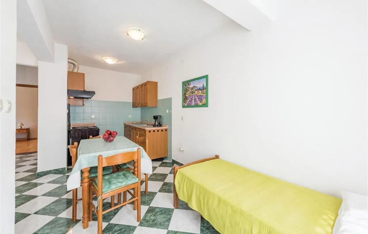 Gorgeous Apartment In Rabac With Kitchen